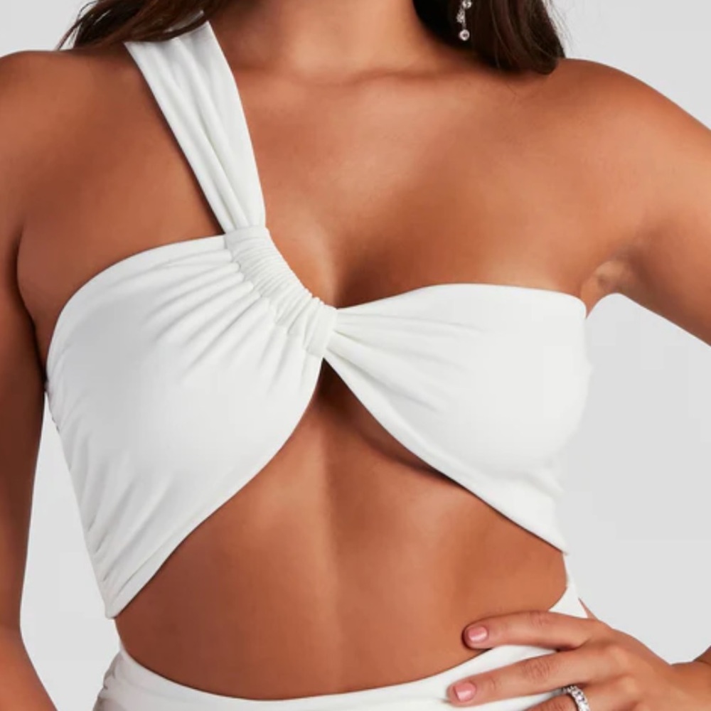 WINDSOR sexy top